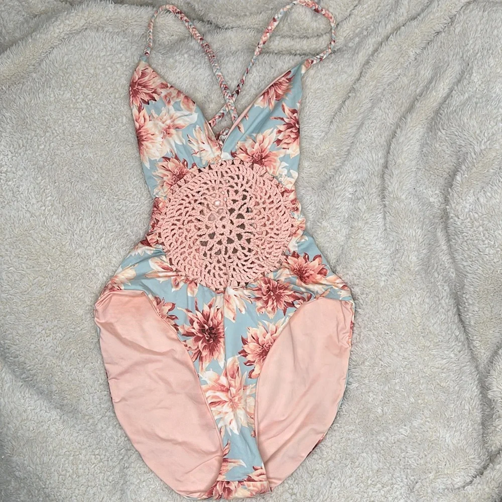 Frankies Bikinis